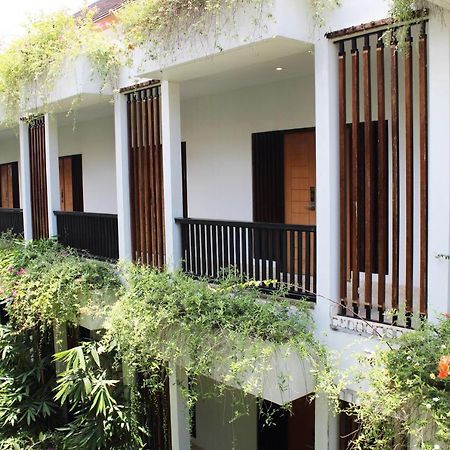 Trumbu Nusa Jimbaran  Exterior photo